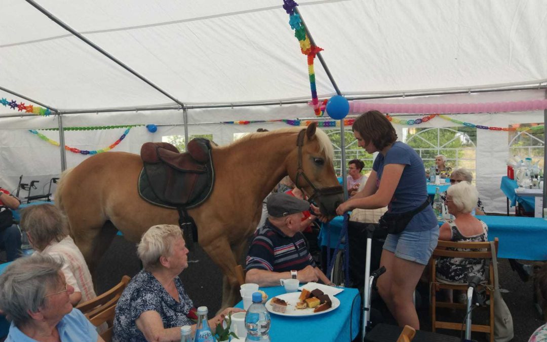 Mit einem bunten Fest den Sommer feiern