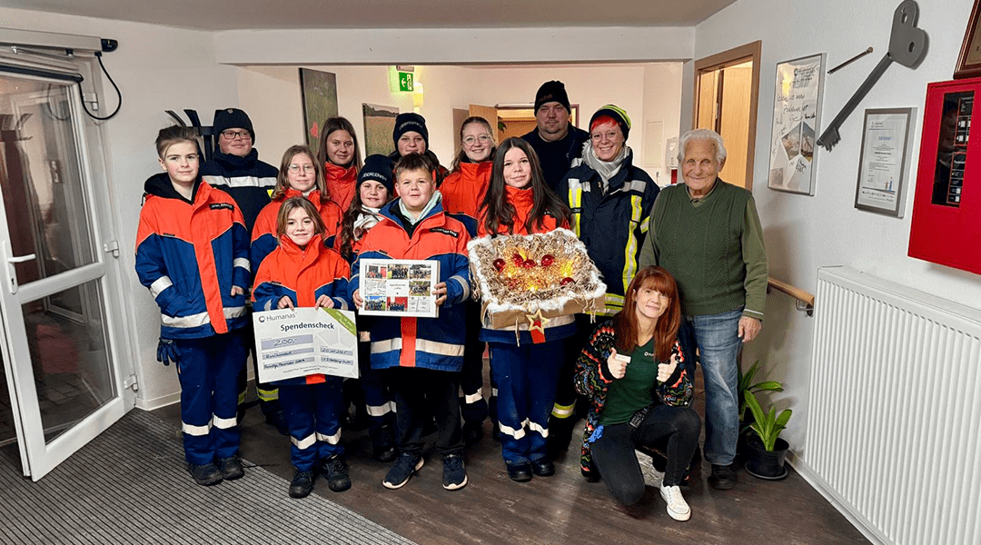Feuerwehr Colbitz überrascht Wohnpark mit selbstgebasteltem Adventskalender